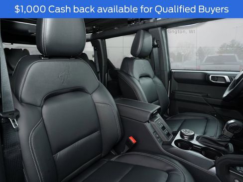 New 2025 Ford Bronco Outer Banks w/ Sasquatch Package image 16