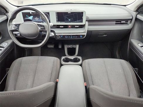 Used 2022 Hyundai Ioniq 5 SE image 11