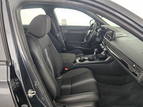 Used 2023 Honda Civic Sport image 10