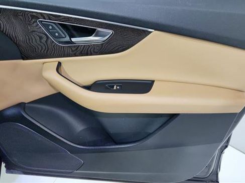 Used 2020 Audi Q7 3.0T Premium w/ Convenience Package image 33