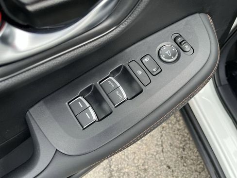 New 2026 Honda HR-V Sport image 17