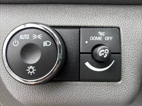 Used 2015 Chevrolet Traverse LS FWD image 26