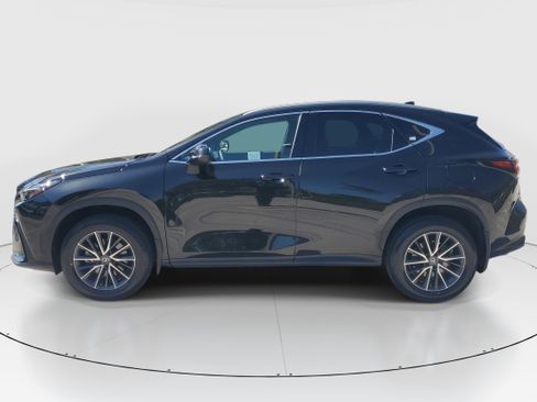 Used 2023 Lexus NX 350h AWD image 7
