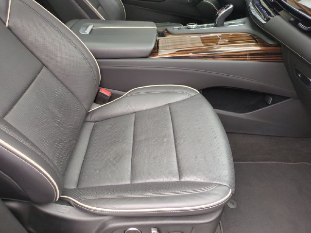 Used 2023 Cadillac Escalade ESV Premium Luxury AWD/4WD image 28