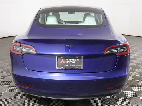 Used 2018 Tesla Model 3 Mid Range image 12