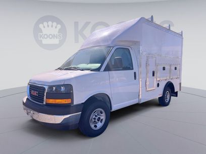 New 2025 GMC Savana 3500 w/ Power Convenience Package