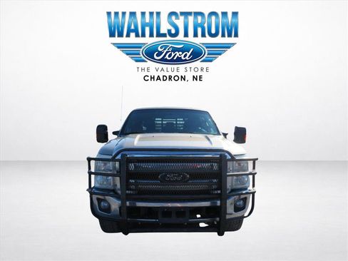 Used 2011 Ford F250 Lariat w/ Lariat Interior Pkg AWD/4WD image 8
