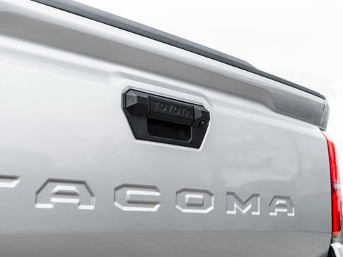 Used 2024 Toyota Tacoma TRD Off-Road image 14