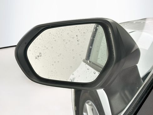 Used 2025 Toyota Camry LE FWD image 16