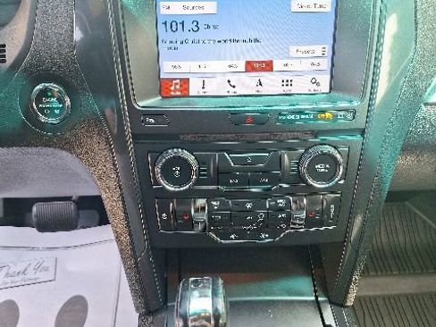 Used 2017 Ford Explorer XLT w/ Equipment Group 202A AWD/4WD image 16