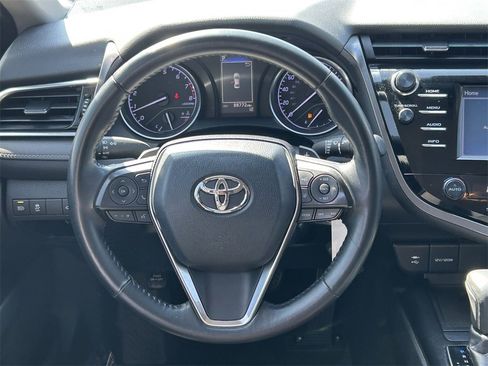 Used 2018 Toyota Camry SE image 33