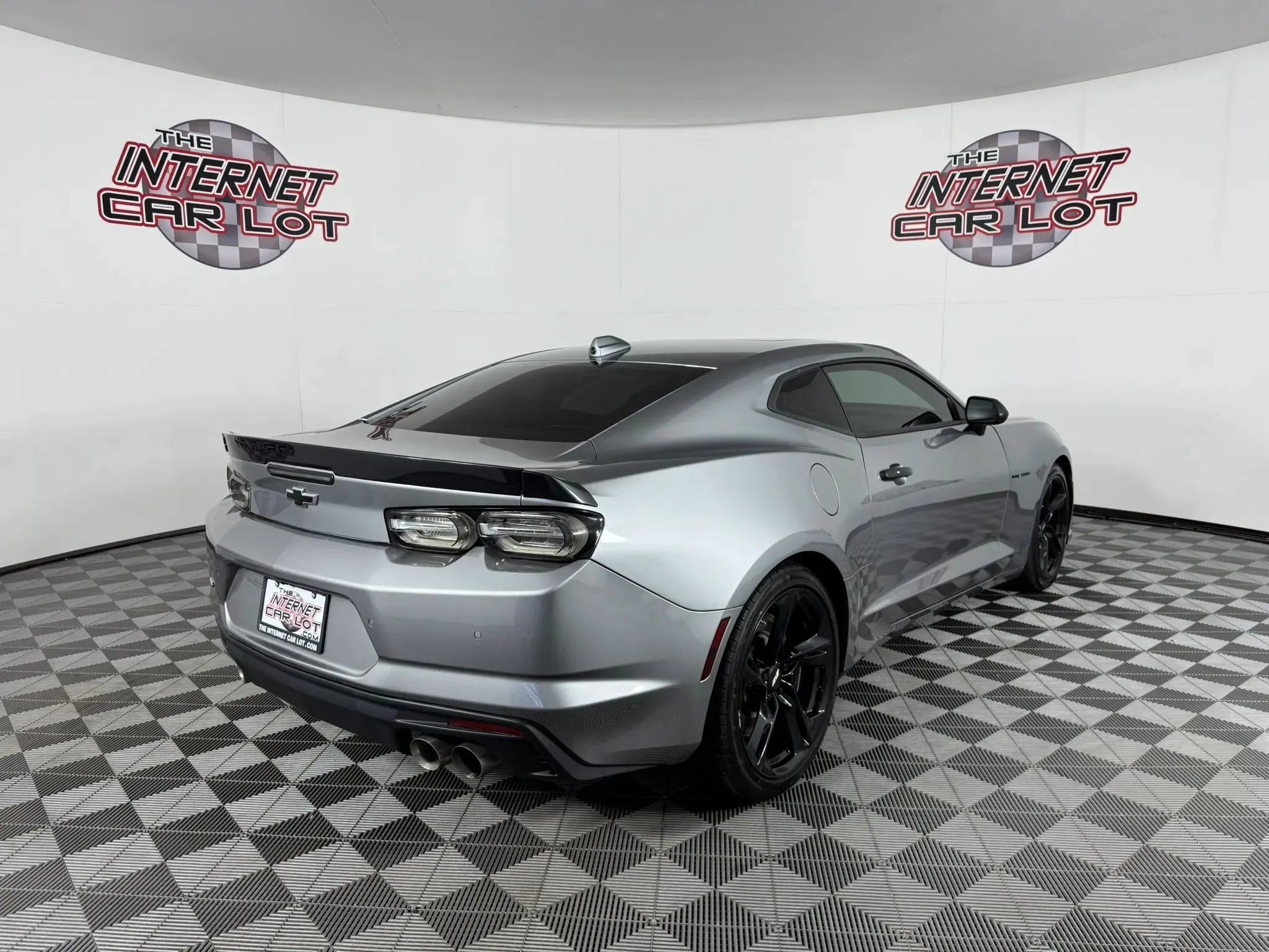 Used 2024 Chevrolet Camaro SS RWD image 7