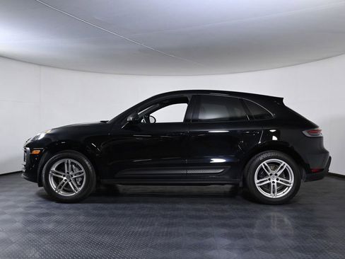 Used 2024 Porsche Macan AWD/4WD image 2