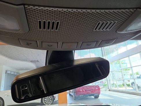 Used 2020 Ford Fusion SE FWD image 23