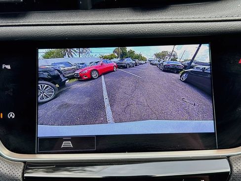 Used 2024 Cadillac XT5 Luxury FWD image 14
