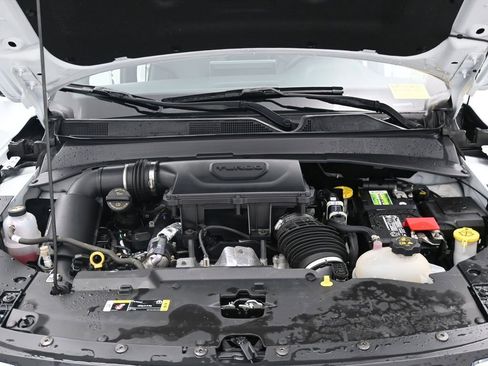 Used 2024 Jeep Compass Latitude AWD/4WD image 19