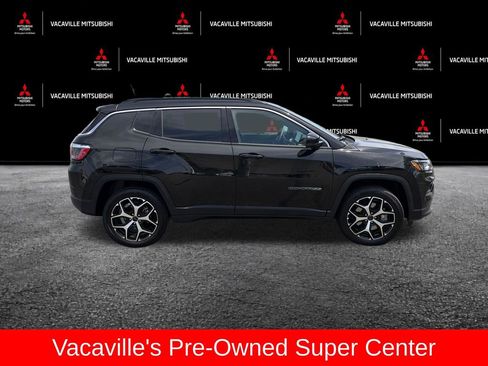 Used 2025 Jeep Compass Limited AWD/4WD image 7