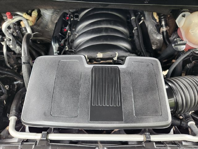 Used 2025 Chevrolet Suburban Z71 AWD/4WD image 33