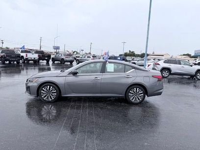 Used 2025 Nissan Altima 2.5 SV