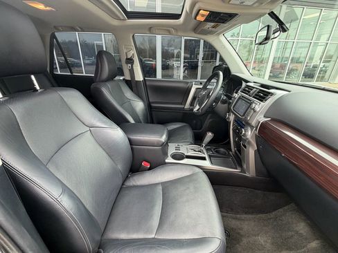 Used 2016 Toyota 4Runner Limited image 13