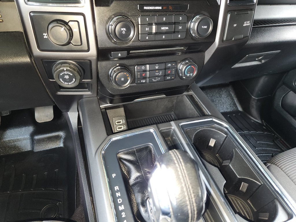 Used 2017 Ford F150 XLT w/ Equipment Group 302A Luxury RWD image 20