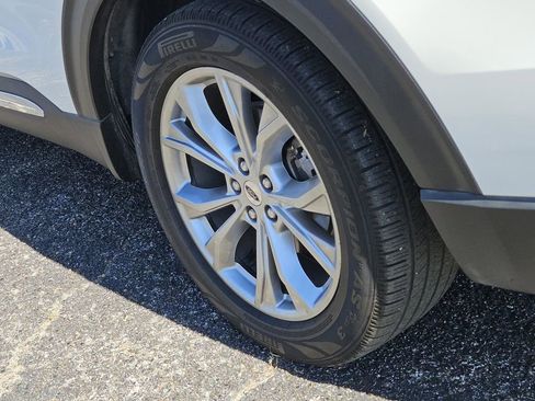 Used 2020 Ford Explorer XLT w/ Equipment Group 202A image 10