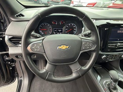 Used 2023 Chevrolet Traverse LT FWD image 26