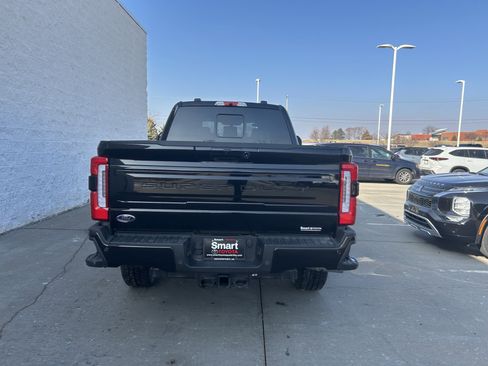 Used 2025 Ford F250 Platinum image 3