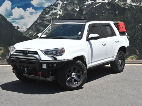 Used 2022 Toyota 4Runner Trail Special Edition AWD/4WD image 6