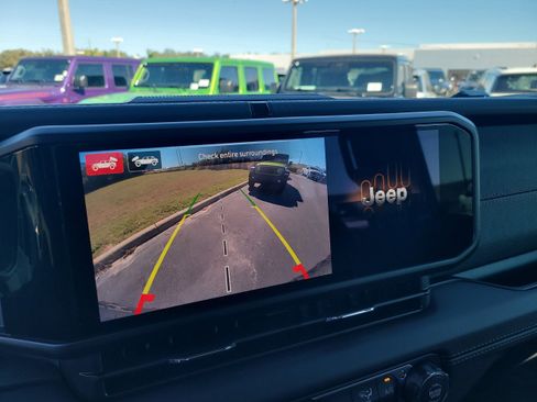 New 2026 Jeep Wrangler Unlimited Rubicon image 17