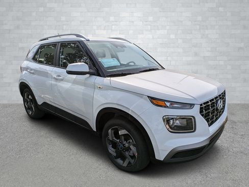 New 2026 Hyundai Venue SEL image 1