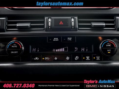 Used 2024 Nissan Pathfinder S image 19