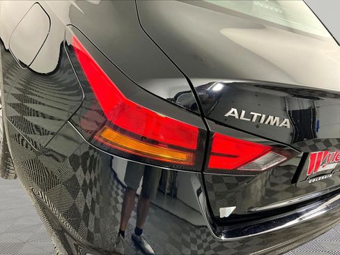 Certified 2023 Nissan Altima 2.5 SV FWD image 23