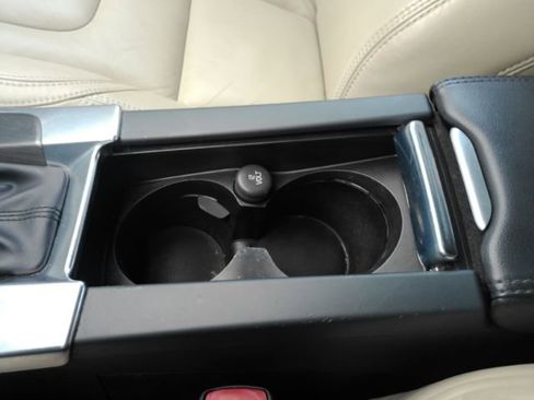 Used 2015 Volvo S60 T6 image 44