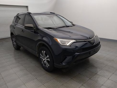 Used 2018 Toyota RAV4 LE image 13