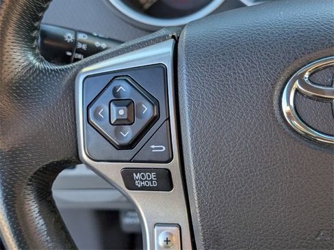 Used 2015 Toyota Tacoma TRD Pro image 24