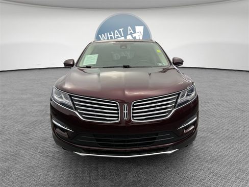 Used 2017 Lincoln MKC Reserve w/ Lincoln MKC Climate Package image 9