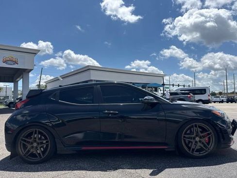 Used 2020 Hyundai Veloster N w/ Performance Package FWD image 3