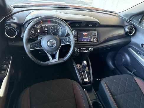 Used 2019 Nissan Kicks SR FWD image 22