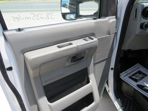 Used 2025 Ford E-450 and Econoline 450 Super Duty w/ Power Equipment Group RWD image 10