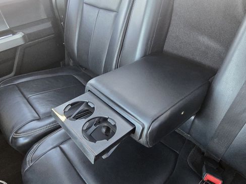 Used 2019 Ford F150 Lariat image 30