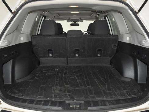 Used 2019 Subaru Forester Premium AWD/4WD image 30