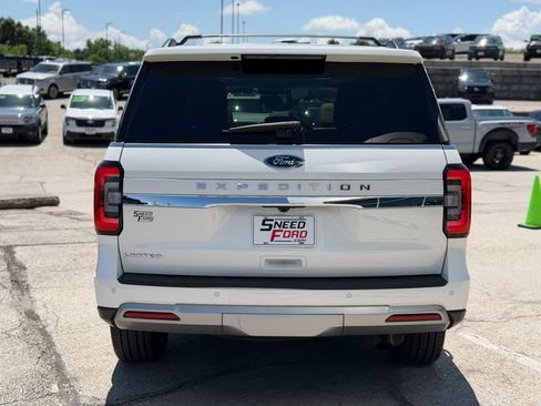 Used 2024 Ford Expedition Limited AWD/4WD image 6
