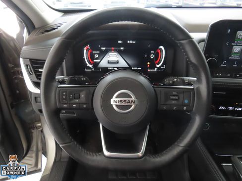 Used 2021 Nissan Rogue Platinum FWD image 15