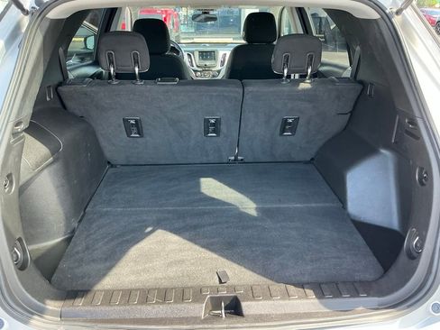 Used 2019 Chevrolet Equinox LT FWD image 22