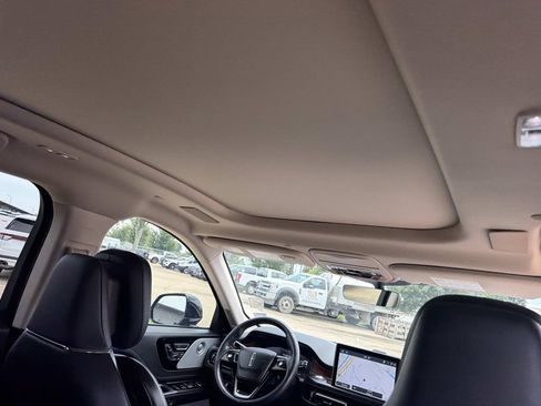 Used 2021 Lincoln Aviator Reserve w/ Equipment Group 201A RWD image 14