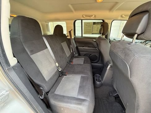 Used 2014 Jeep Patriot Sport w/ Power Value Group FWD image 34