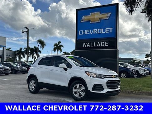 Certified 2022 Chevrolet Trax LS w/ Tint and Cruise Package image 1