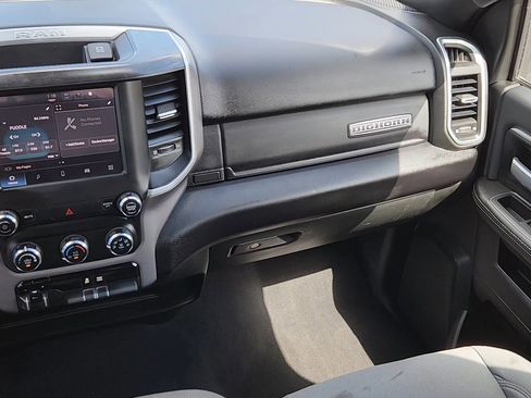 Used 2024 RAM 2500 Big Horn AWD/4WD image 6