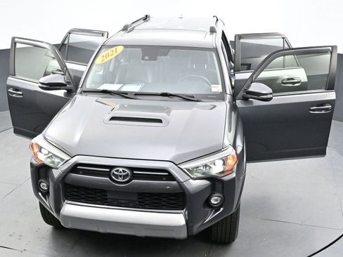 Used 2021 Toyota 4Runner TRD Off-Road Premium w/ Moonroof Package AWD/4WD image 43
